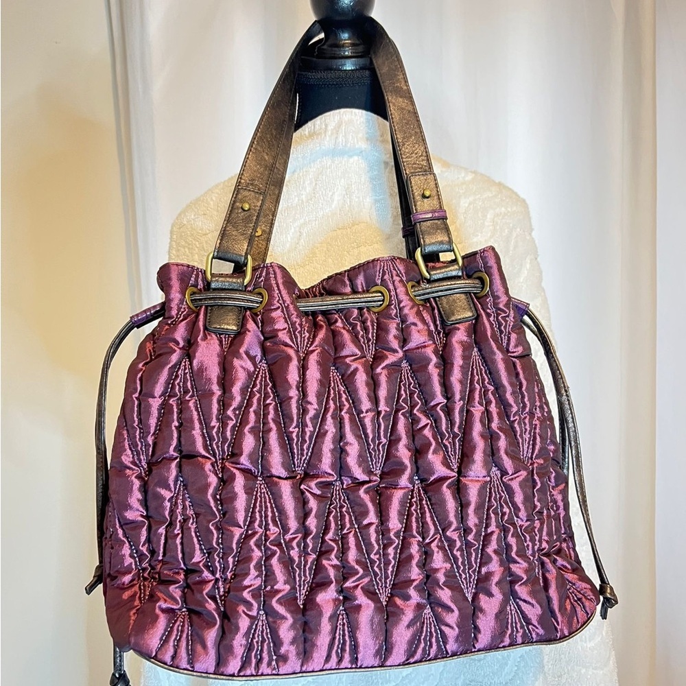 Chic Purple Croc-Embossed Shoulder Bag - Picture 2 of 6